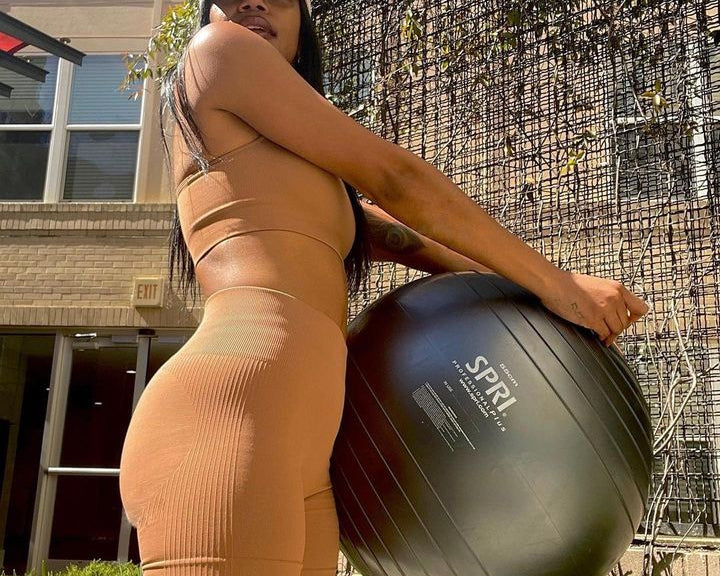 How Activewear Impacts Your Feeling & Performance?