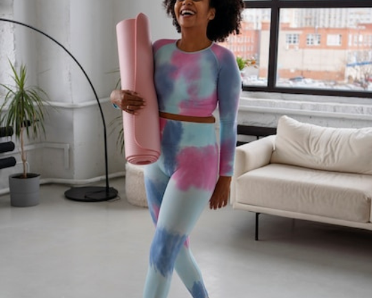 What's the Difference Between Yoga Leggings and Regular Leggings?