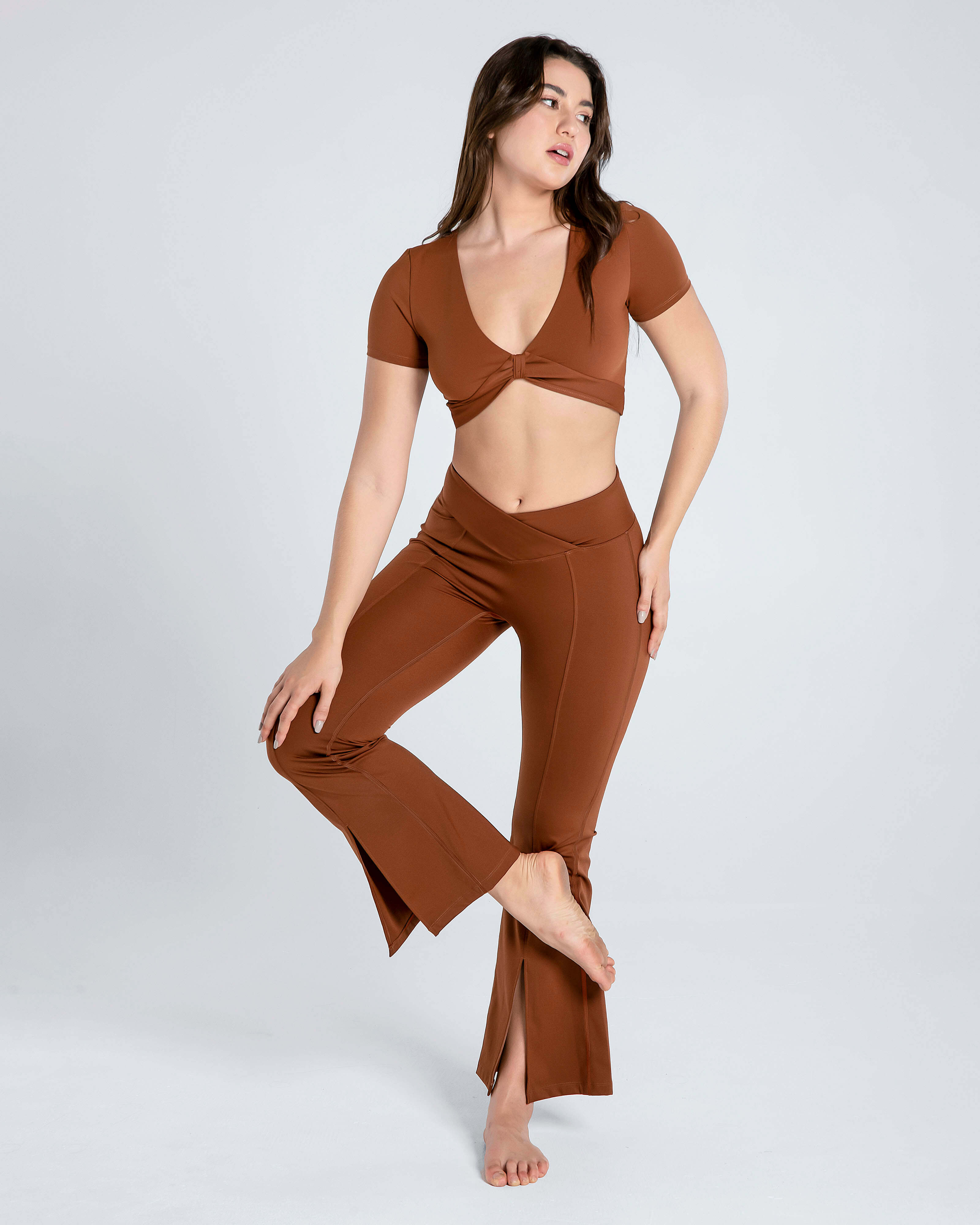 Move Free Knot Short Sleeve Top - Cosmolle