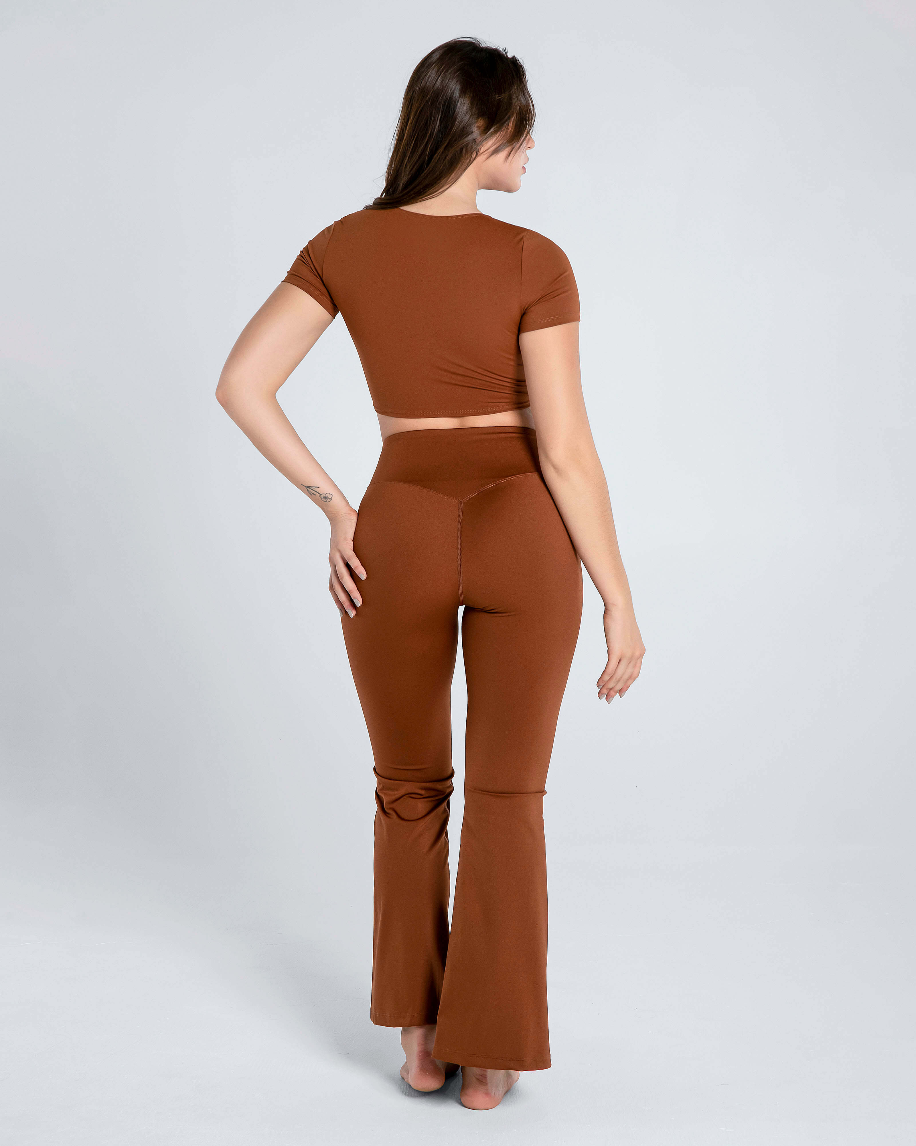 Move Free Knot Short Sleeve Top - Cosmolle