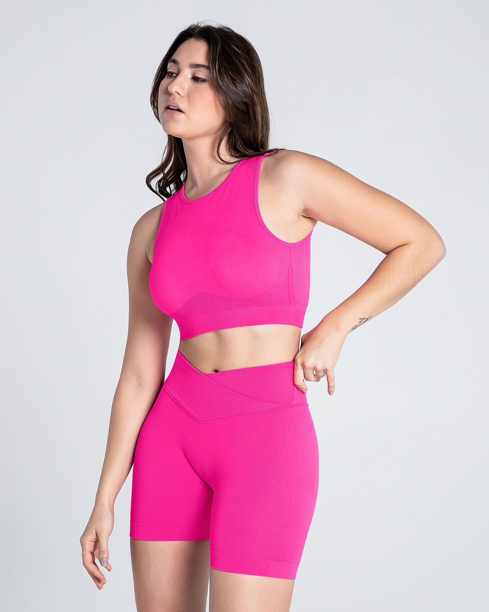 Premium Seamless Crossover Short - Cosmolle