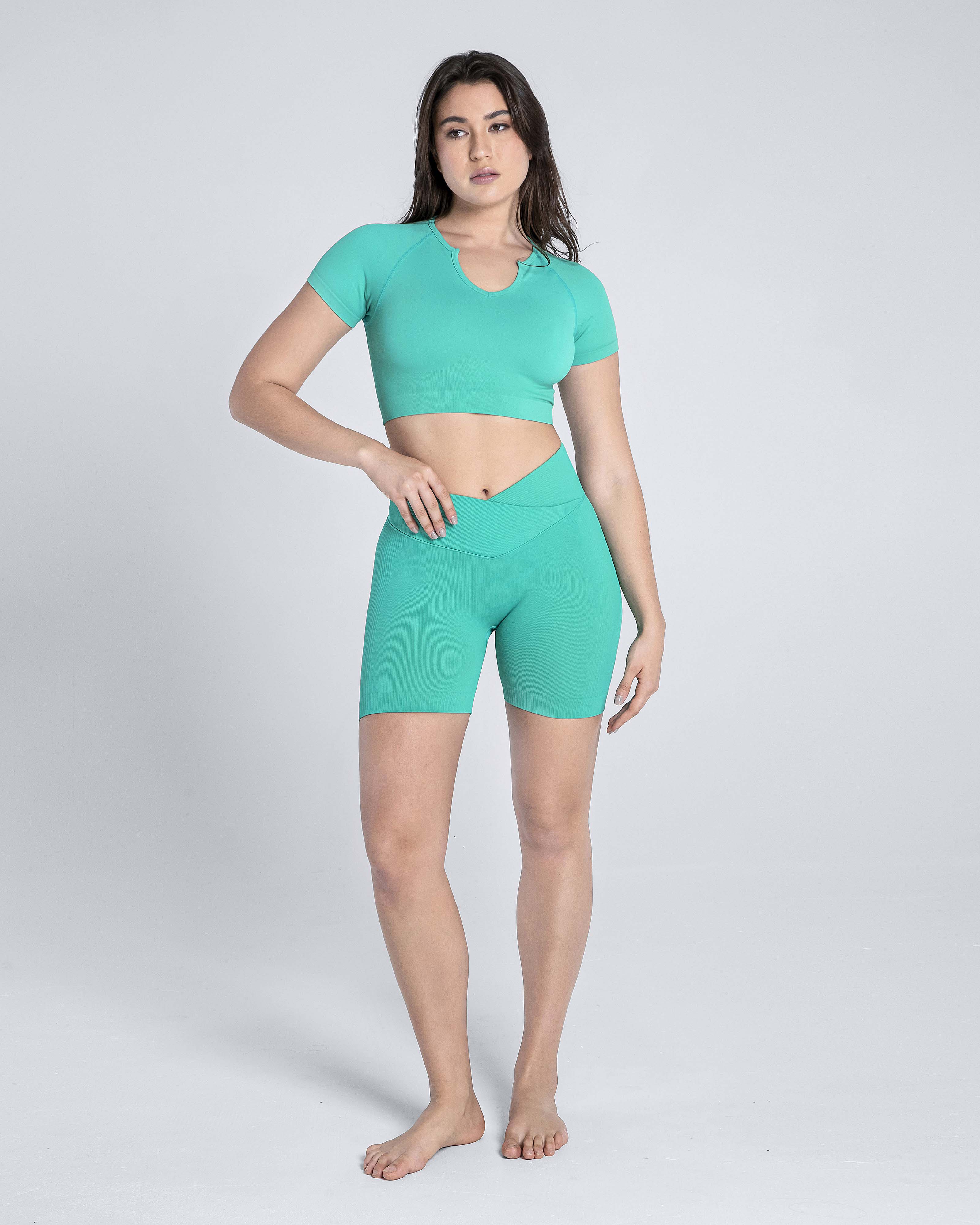 Premium Seamless Crossover Short - Cosmolle