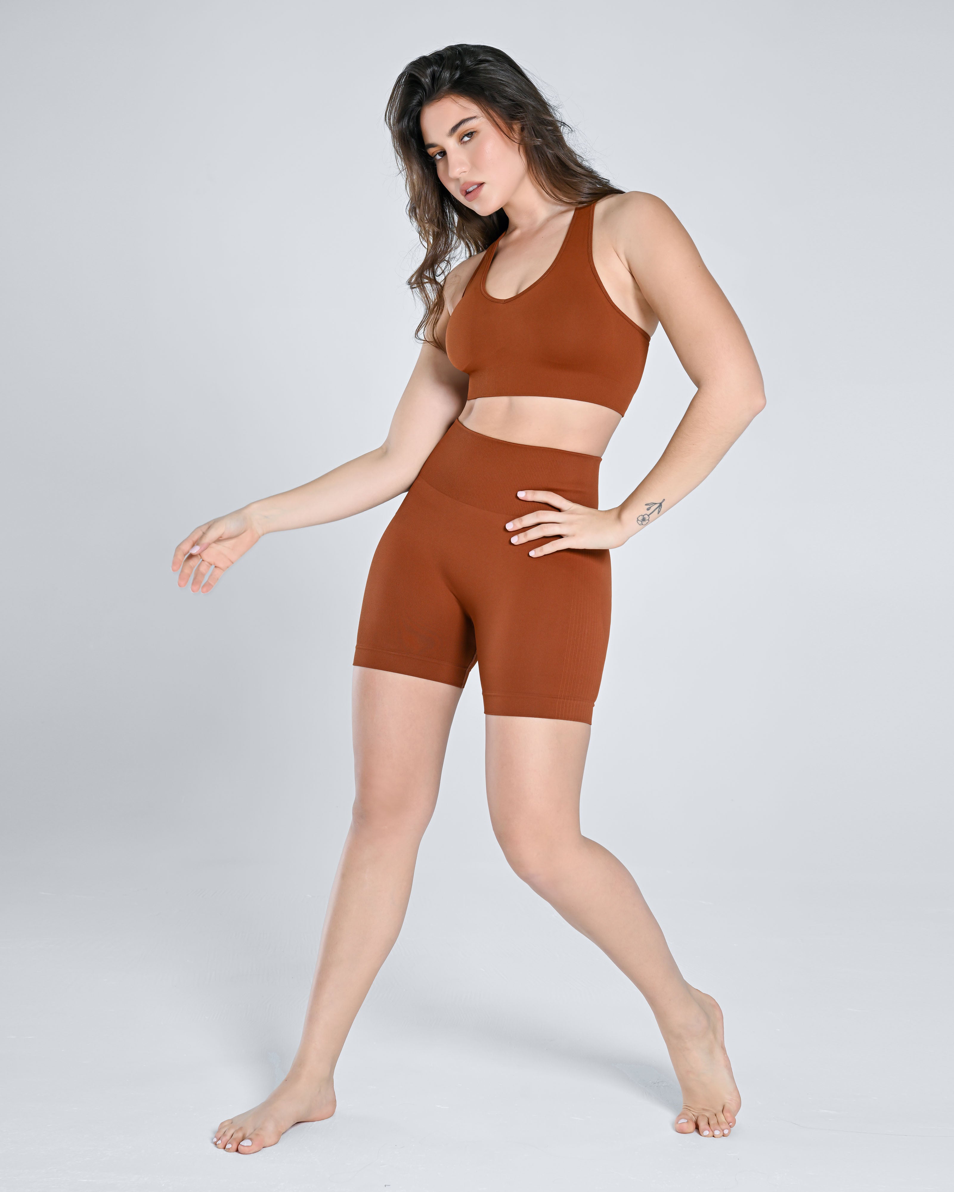 AirWear Sports Bra And Biker Shorts Set | Cosmolle