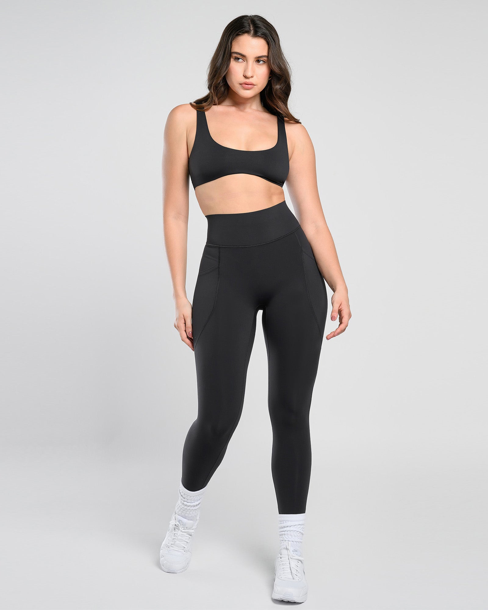 Ultimate Contour Bra & 8-in-1 Happy Butt Solution Leggings