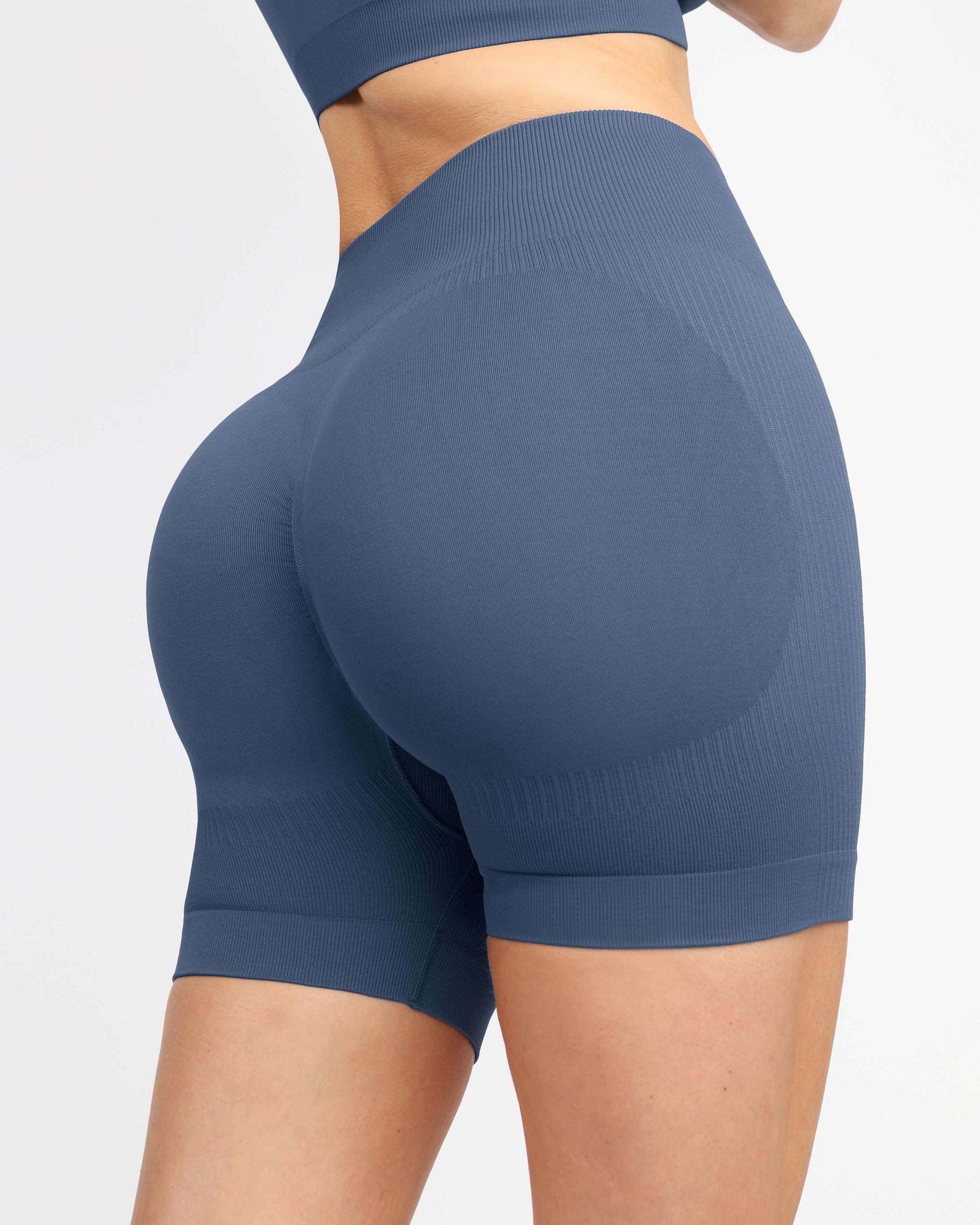 AirWear Sports Bra And Biker Shorts Set Cosmolle